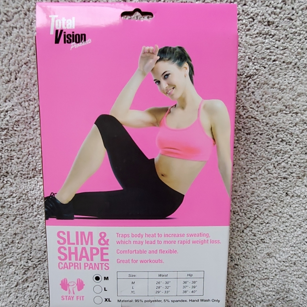 NWOT Slim & Shape Capri Pants